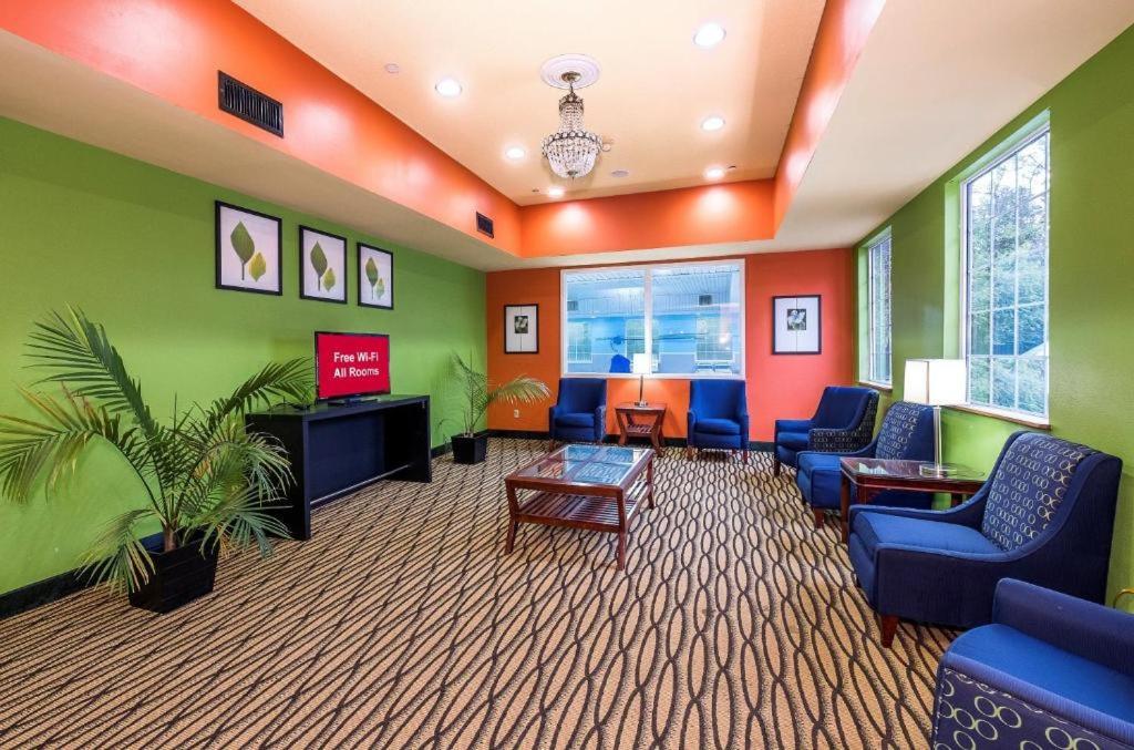 My Home & Suites Madison Ga Extérieur photo