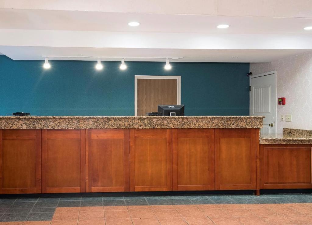 My Home & Suites Madison Ga Extérieur photo