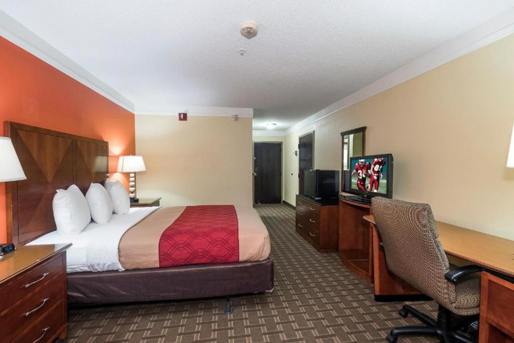 My Home & Suites Madison Ga Extérieur photo