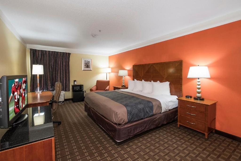 My Home & Suites Madison Ga Extérieur photo