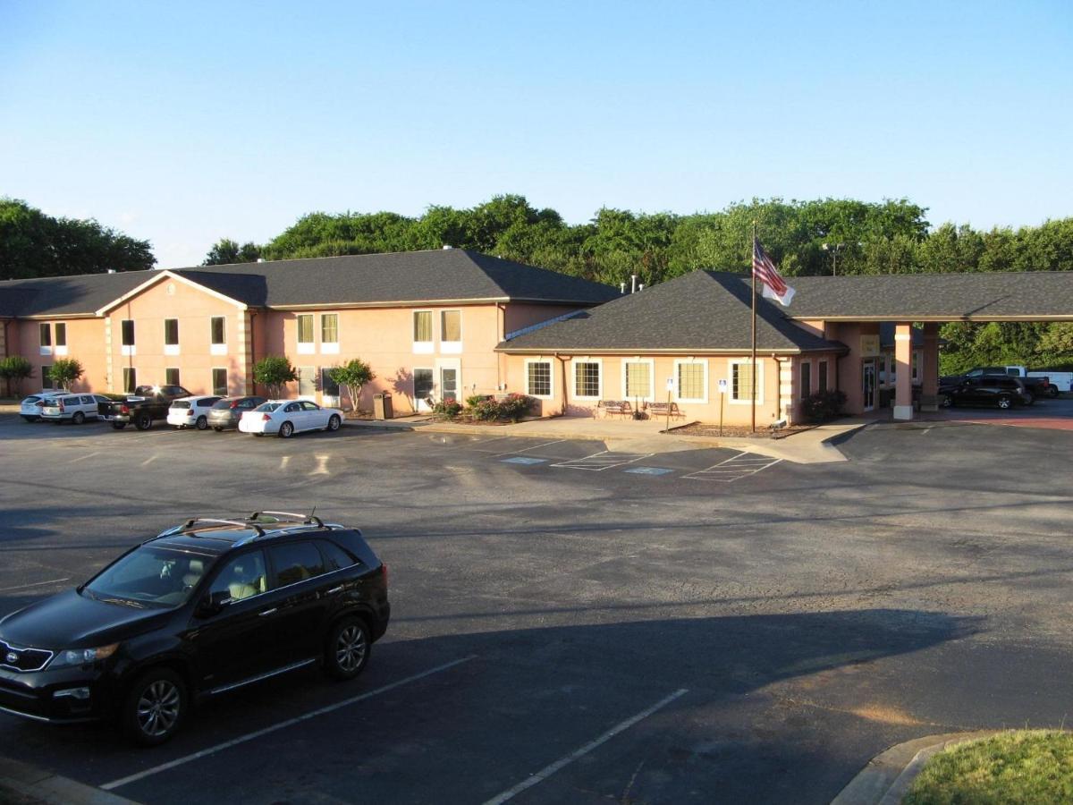 My Home & Suites Madison Ga Extérieur photo